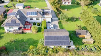 Expose Wohnen &amp; Investieren: Flexibles Ein-/Mehrfamilienhaus (4 Einheiten) mit zusätzlichem Baugrund in Bestlage!