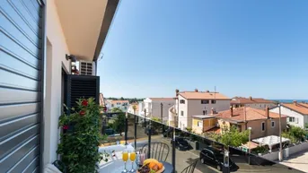 Expose Modernisierte "Meerblick-Wohnung" in Strandnähe von Novigrad