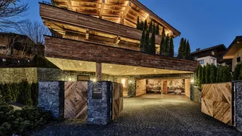 Expose Alpines Luxuschalet mit Pool und atemberaubendem Bergblick