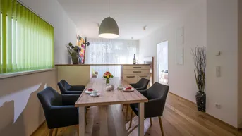 Expose Designermöblierte 2-Zimmer-Wohnung mit großzügiger Loggia im Zentrum von Kufstein