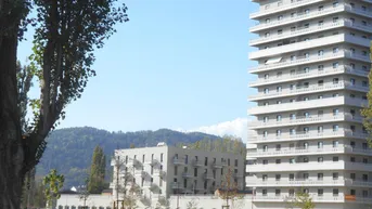 Expose Q5 am PARK schöner Ausblick 3ZI mit sonnigem 25m² S/O Eck-Balkon