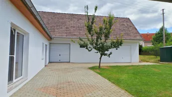 Expose Thermenregion, kernsaniertes EIN/ZWEIFAMILIENHAUS, 7ZI+Nebengebäude mit Garage, Carport, 1400m² Grundstück