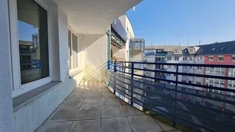 Expose Sanierungsbedürftige - 3ZI Etagenwohnung nahe Donau + Lift + EXTRAS