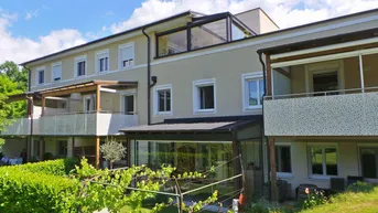 Expose SONNE-RUHE-NATUR stilvolle 4ZI in Top Lage mit Terrasse, 114m² Garten, Sommergarten und Carport