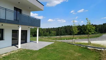 Expose SONNE-RUHE-KOMFORT stilvoll wohnen im modernen Neubau mit Terrasse, Doppelcarport