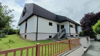 Expose Familienidyllle in herrlicher und ruhiger Aussichtslage, 5 ZI - große Terrasse &amp; Photovoltaik/Solaranlage und Doppelgarage