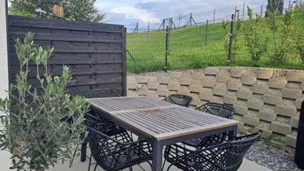 Expose STILVOLL WOHNEN mit schönem Naturblick nahe Gleisdorf , Sonne-Ruhe-Komfort, Terrasse, Garten, Carport &amp; Parkplatz
