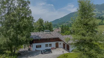 Expose Erschlossenes Baugrundstück, sonnige und ruhige Lage in Kitzbühel