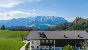 Expose 4-Zimmer Dachgeschoss Wohnung in Aussichtslage