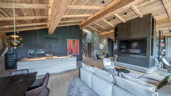 Expose Alpine Eleganz trifft luxuriöse Wohnkultur
