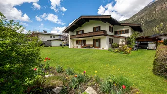 Expose Tiroler Landhaus mit Blick auf die Steinplatte