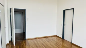Expose Starterbüro nahe Flughafennähe