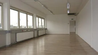 Expose Modernes Büro in Urfahr: 135m², 3 Räume, Aufzug &amp; Klimaanlage! Ideal für Ihr Business!