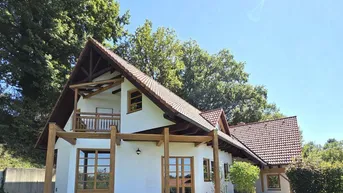 Expose Wunderschönes, gepflegtes Ein-/Zweifamilienhaus - Wohnen und arbeiten unter einem Dach