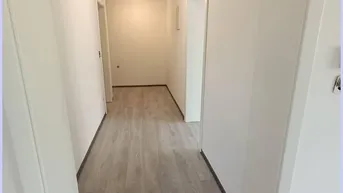 Expose Top Erstbezug nach Sanierung, 60m2 Wohnung, WZ, 1 SZ, Loggia, Küche, plus Tiefgaragenplatz.
