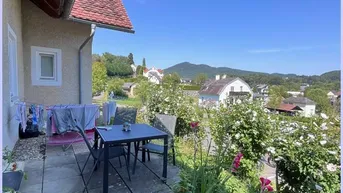 Expose Hübsche zentrale Gartenwohnung im Ort, 2 Zimmer, Essbereich, Küche, Bad, WC extra, 72m2 mit Parkpl.