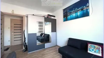 Expose Wunderschön sanierte Wohnung mit 2 Schlafzimmer, großer Wohnraum, Küche, Loggia, Keller, Parkplatz.