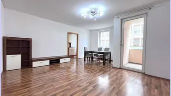 Expose Tolle zentrale Wohnung, 2 Schlafzimmer, 1 großer Wohnraum, Küche, Bad, WC, AR, Loggia. 72m2
