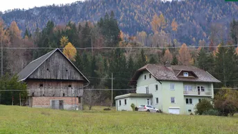 Expose Land- und Forstwirtschaftliche Flächen arrondiert ca. 7,6 ha mit großem Wohnhaus und Stallgebäude u. 900 m² Bauland