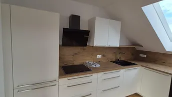 Expose Erstbezugs Mietwohnung mit großem Balkon und Seeblick