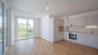 Expose DACHGESCHOSSTRAUM MIT TERRASSE + EINBAUKÜCHE!