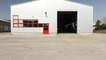 Expose Firmenstandort in Fischamend: Warmhalle für Produktion und Lagerung/Werkstatt/Büro mit freiem Grundstück