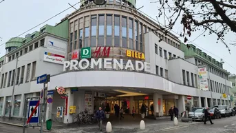 Expose Traumstandort: Ladenfläche im Einkaufszentrum bei Billa und H&amp;M