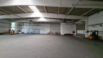 Expose Große Lagerhalle in Wiener Neustadt