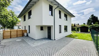 Expose NEU! TRAUMHAFTE 4 ZIMMER DOPPELHAUSHÄLFTE MIT EIGENGARTEN NÄHE ZENTRUM UND BAHNHOF!