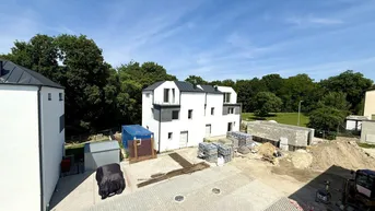 Expose PREISREDUKTION! TRAUMHAFTE 4-5 ZIMMER REIHENHÄUSER MIT EIGENGÄRTEN UND PKW-STELLPLÄTZEN IN FISCHAMEND!