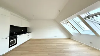 Expose PROVISIONSFREI! EXKLUSIVE 3 ZIMMER DG-WOHNUNG MIT EINER KLEINEN TERRASSE IN STAMMERSDORF!