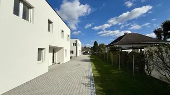 Expose NEU! TRAUMHAFTE 5 ZIMMER DOPPELHAUSHÄLFTEN MIT EIGENGÄRTEN IN MARKGRAFNEUSIEDL!