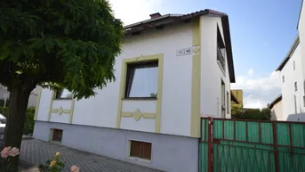 Expose Einfamilienhaus in zentraler Lage - für nur € 198.000,--