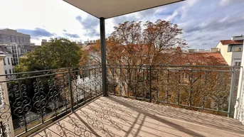 Expose TOP Erstbezug mit Klimaanlage und 2 Badezimmer