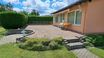 Expose Bungalow mit Pool - Kofferpacken und einziehen!