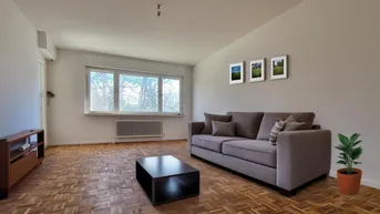 Expose RENOVIERTE WOHNUNG MIT LOGGIA UND PARKPLATZ IN HERRLICHER WALDRAND-RUHELAGE