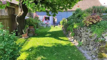 Expose Einfamilienhaus mit viel Platz und einer Scheune!