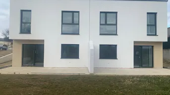 Expose Exquisite Doppelhaushälfte in sehr schöner ruhiger Siedlungslage (Haus links) Beste Baumeisterqualität !