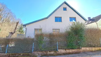 Expose EINFAMILIENHAUS mit kl. Garten u. Garage in ruhiger Sackgasse