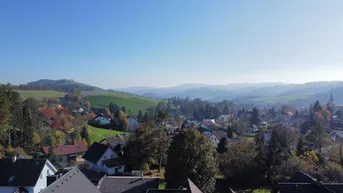 Expose RUHIGE LAGE INMITTEN DER BUCKLIGEN WELT - EIN HAUS MIT POTENZIAL &amp; AUSBLICK