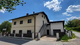 Expose VIELFÄLTIGE LIEGENSCHAFT MIT VARIABLER MEHRFACH-NUTZUNG NAHE BERNDORF