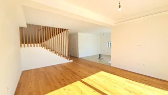 Expose ERSTBEZUG! Exklusive Haushälfte mit Klima, Garage, Garten u. Pool
