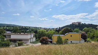 Expose TRAUMGRUND MIT UNVERBAUBAREM BURGBLICK IN ZENTRUMSNÄHE