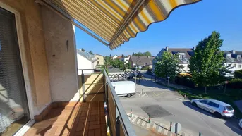 Expose ZENTRALE 2-ZIMMERWOHNUNG IN OBERLAA