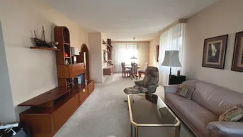 Expose "NEUER PREIS!" RUHIGE 4-ZIMMERWOHNUNG MIT LOGGIA