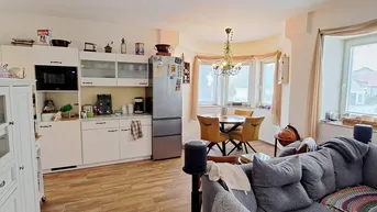 Expose Provisionsfrei! Schöne Altbauwohnung mit Ambiente und historischem Flair!