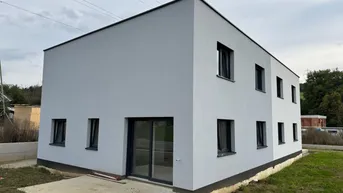 Expose Neubau-Doppelhaus-Hälfte mit 4 Schlafzimmern!