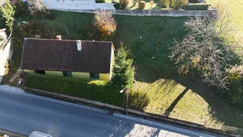 Expose Kleines, sanierungsbedürftiges Häuschen mit Potenzial!