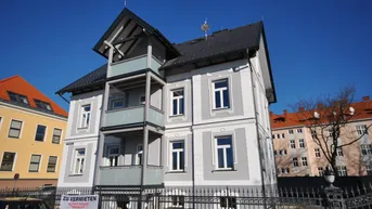 Expose Wunderschöne Dachgeschosswohnung mit Balkon in Neunkirchen zu mieten!