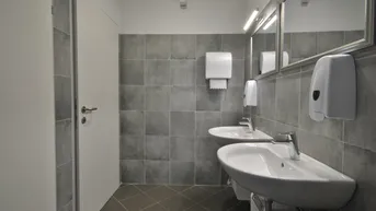 Expose Gastgewerbe/Café im Shopping Point Neunkirchen zu vermieten!